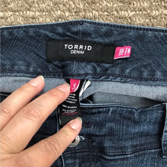Plus Size Torrid Skinny Jeans - Picture 4 of 4